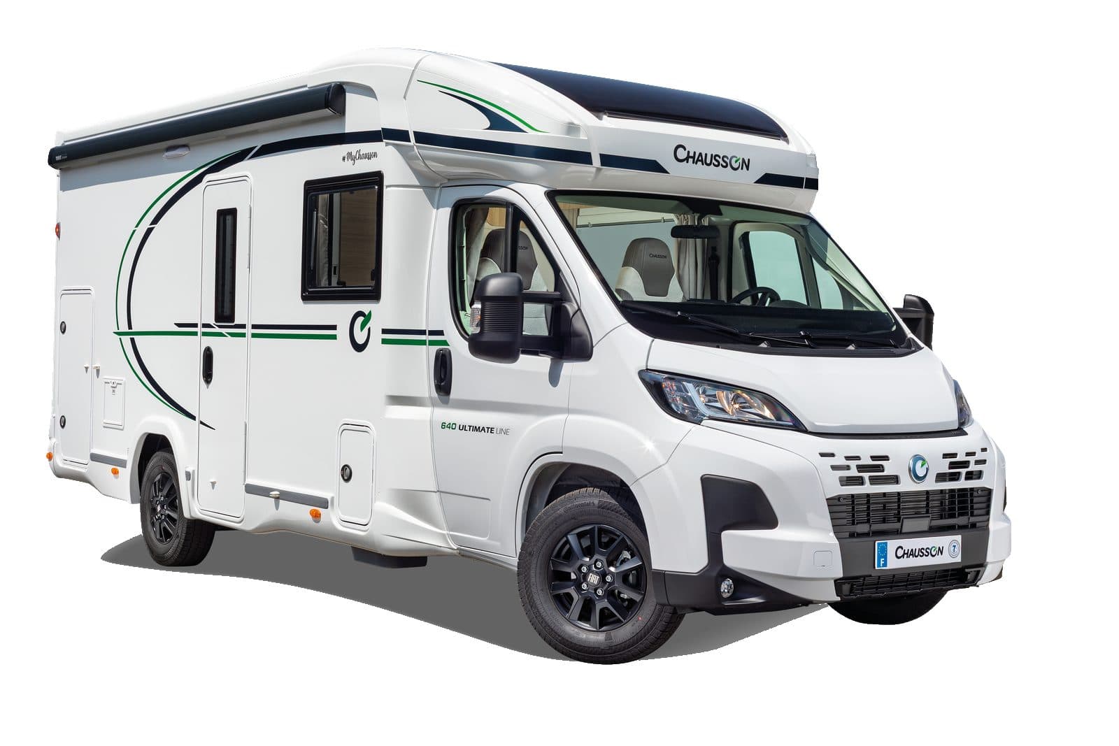Camping-car profilé Chausson 640 Ultimate Line, vue trois-quarts avant