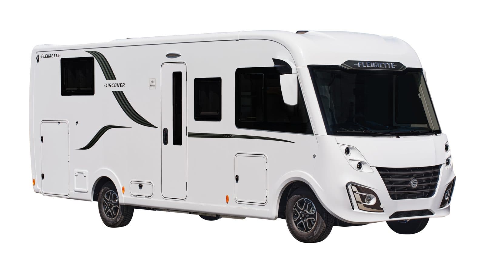 Camping-car intégral Fleurette Discover 75 LMF blanc vu de trois-quarts avant : grand pare-brise panoramique, calandre Fleurette, porte cellule et décor gris