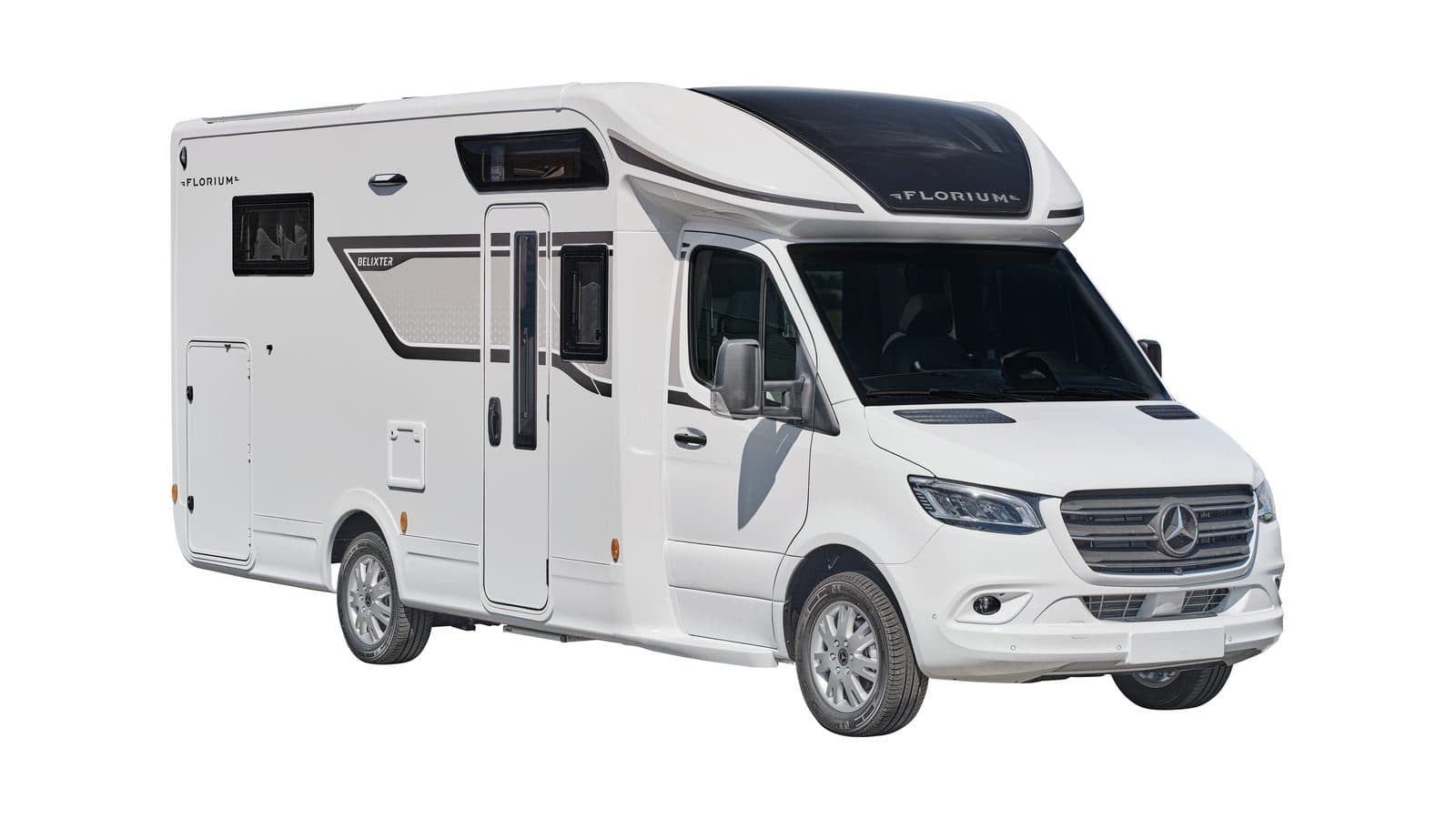 Camping-car profilé Florium Belixter blanc sur Mercedes Sprinter, vu de trois-quarts avant, avec casquette noire et décor gris sur le flanc