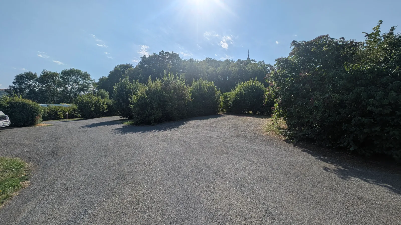 Photo de Aire camping-car communale de Neussargues en Pinatelle